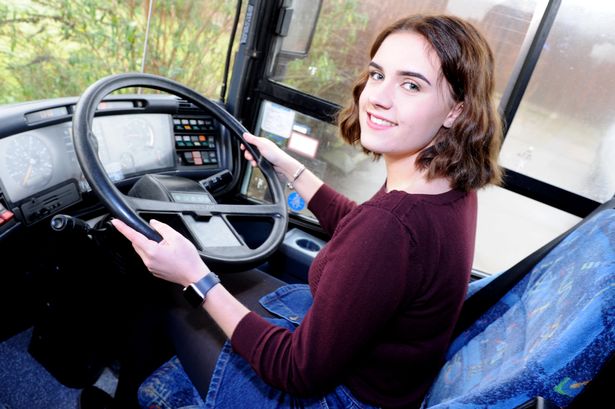 ¿Qué necesito para ser conductor de autobús?